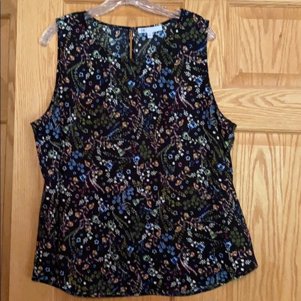 COPY - Black floral print tank top blouse
